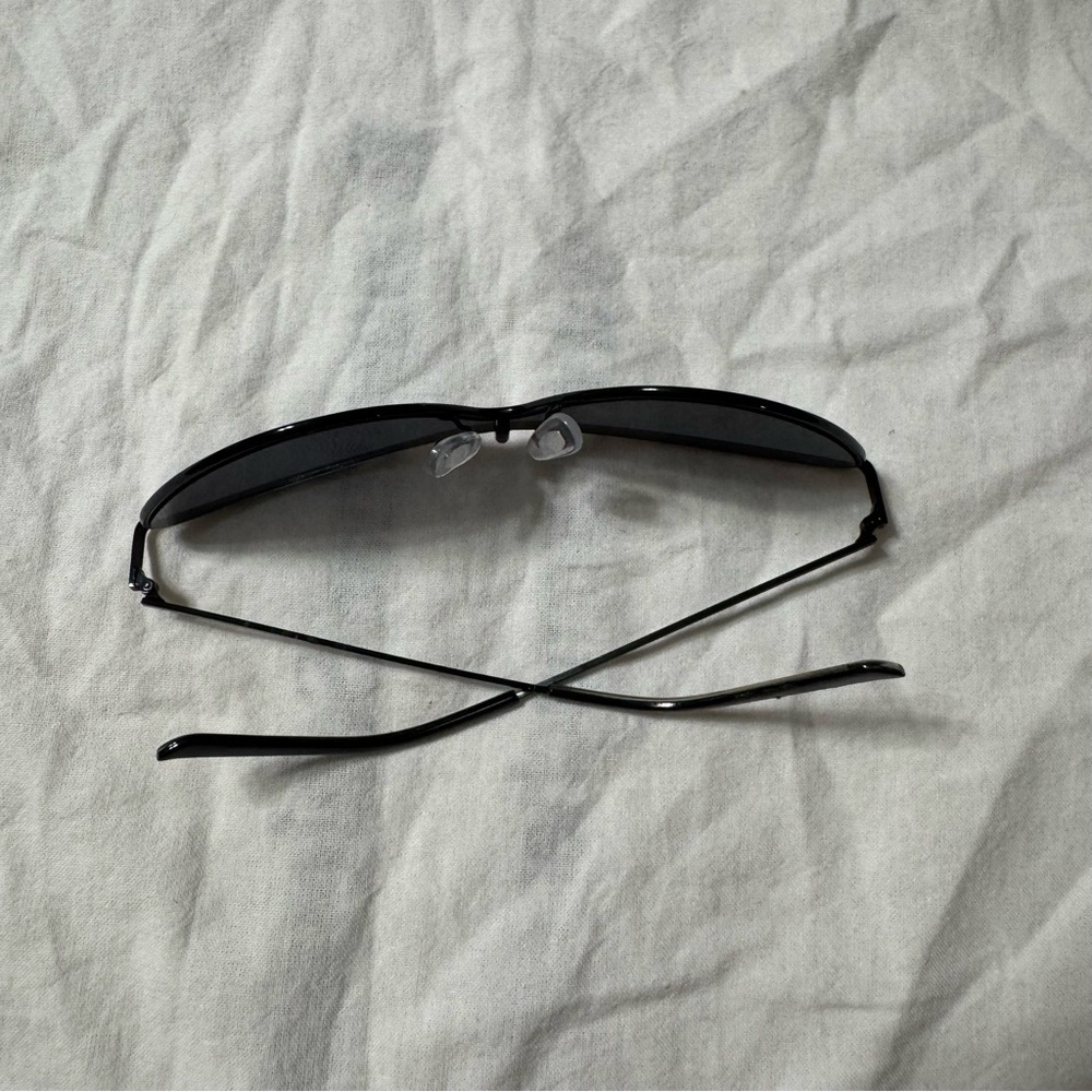 Simply Vera by Vera Wang Black Cat Eye Sunglasses - Picture 4 of 10